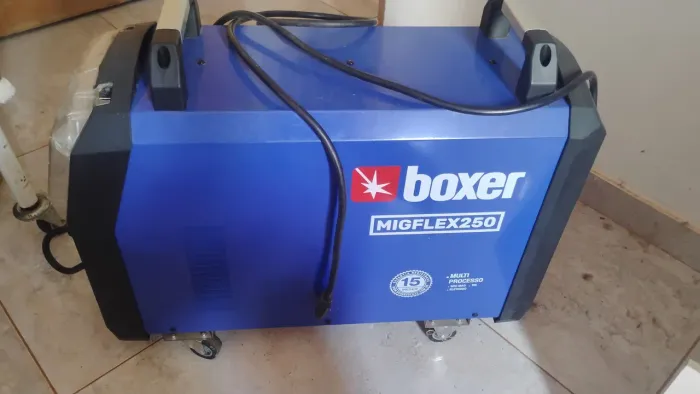Máquina de Solda Boxer MIGFLEX250
