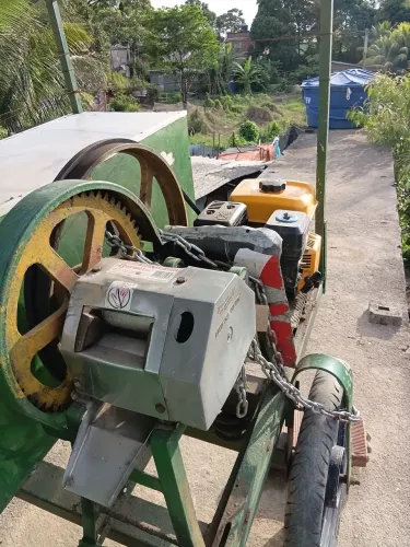 Vende-se uma carroça 