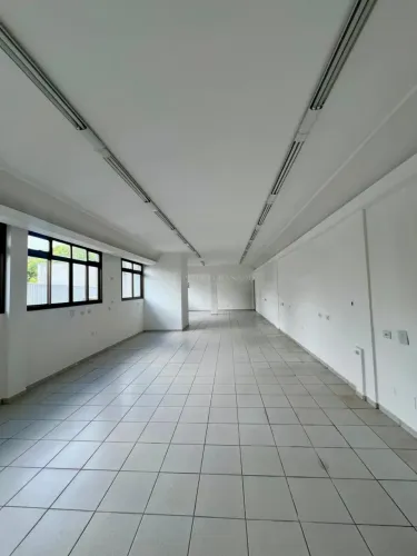 Sala Comercial para Locação Ed Madre Paulina