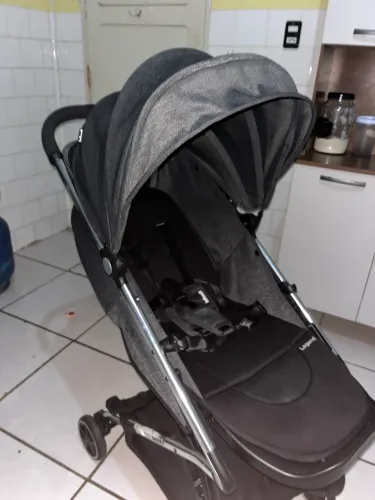 Carrinho infantil legend