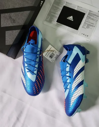 Chuteira Campo Adidas Predator Accuracy 1 Low FG Azul 41