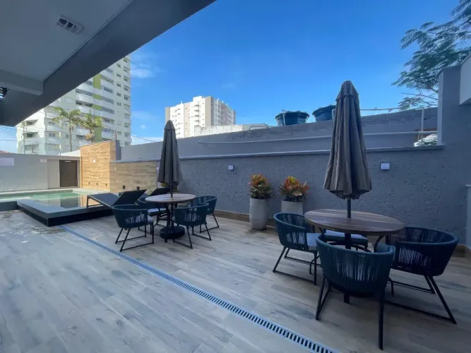 1 quarto - SACADA COM CHURRASQUIRA - LAZER COMPLETO - Barreiros - São José - SC