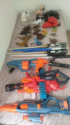 Brinquedos e Nerfs LOTE