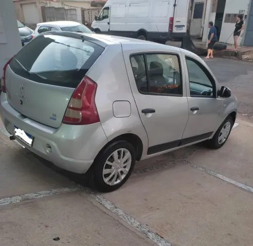 Renault Sandero Expression Hi-flex 1.6 8V 5P 2013