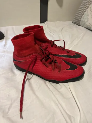 Chuteira Nike hypervenom x salão 