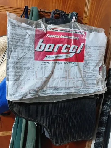 Tapete borcol uno novo