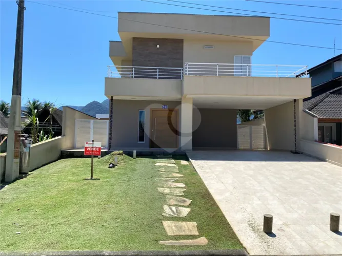 Condomínio com 5 quartos à venda em Morada da praia - SP