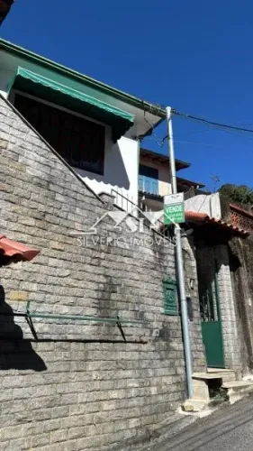 Casa- Petrópolis, Alto da Serra