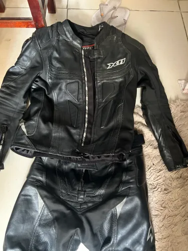 Conjunto X11 2 peças tamanho P