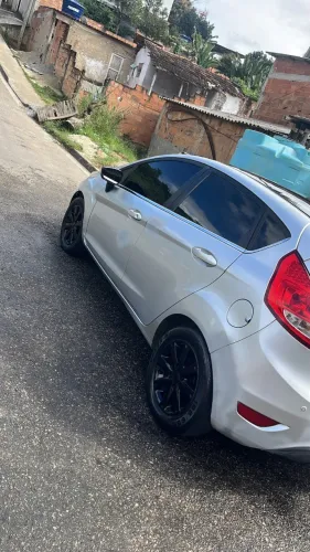Ford Fiesta SE 1.6 16V Flex 5P 2012