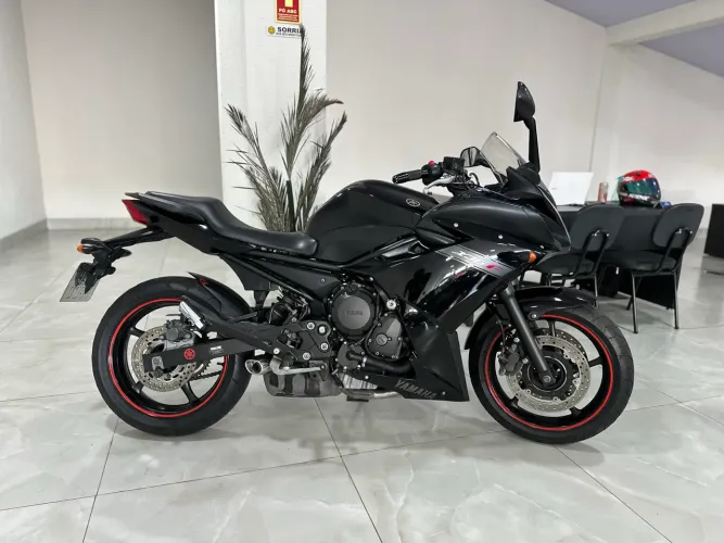 XJ6F