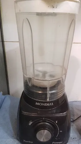 02 liquidificadores 127v