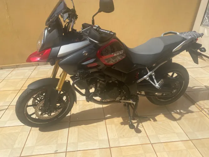 Suzuki/Vtrom/DL1000-ABS-vermelha/2015