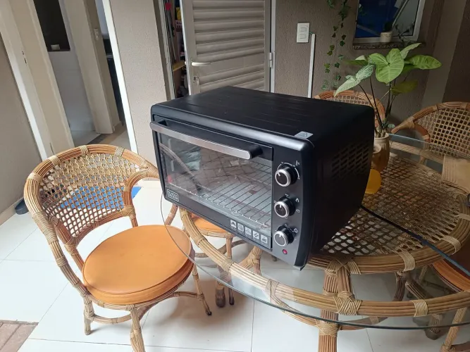 Forno elétrico Blekndeke só 190.00 com um defeito no Botão de ligar