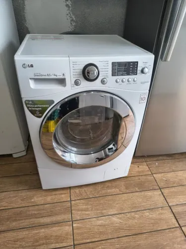 Lava e seca LG semi nova