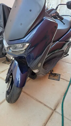 Particular, vendo NMAX 160, único dono, muito bem cuidada, doc em dia e km baixa.