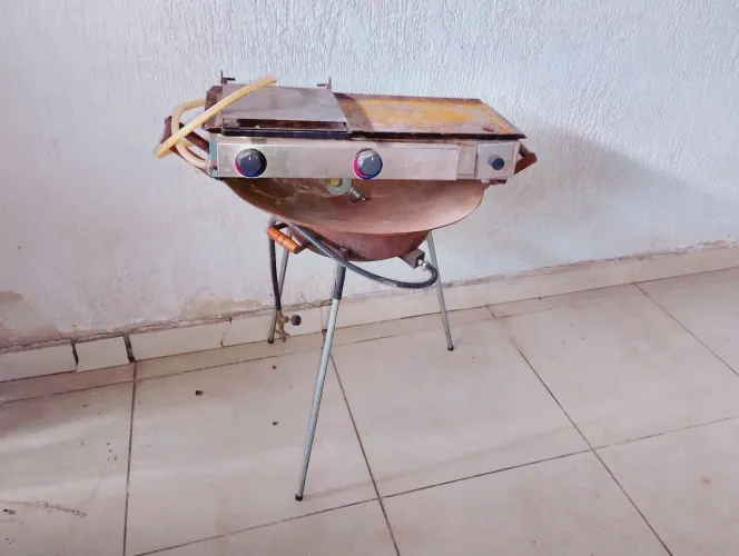 Tacho 60 cm fogareiro e chapa de lanche