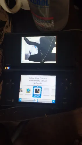 Nintendo DSi Preto (Desfeito)