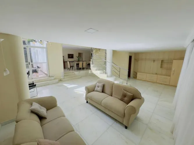 Casa de Alto Padrão Mobiliada para Locação no Mangabeiras 5 quartos e 4 suítes