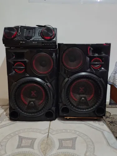 Som de Festa Profissional LG XBOOM 2250W - Semi-Novo e Muito Potente!