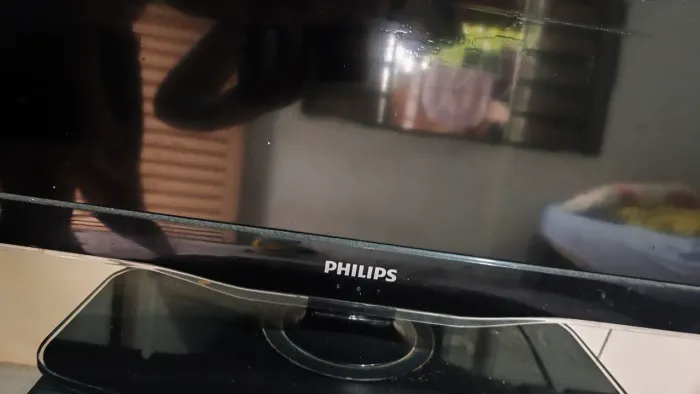 Tv Philips leia o anúncio