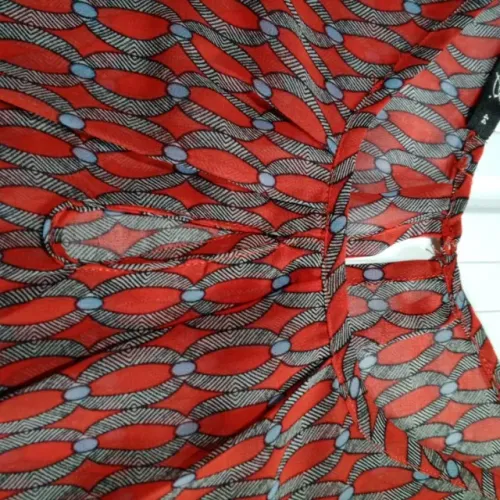 Camisa feminina vermelha Blusa vermelha estampada Camiseta fria feminina