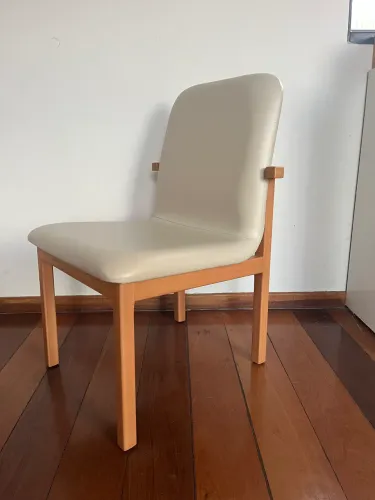 4 Cadeiras de jantar novas