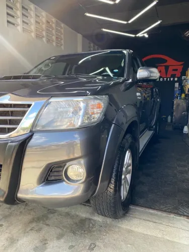 Toyota Hilux CD SRV D4-d 4X4 3.0 TDI Diesel AUT 2012