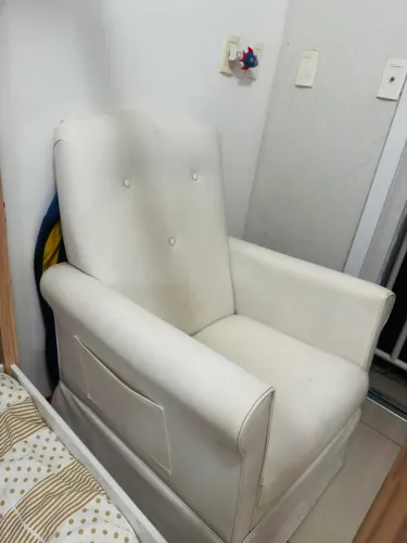Poltrona de balanço amamentação