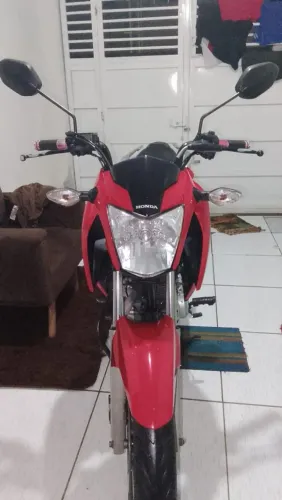Titan 160
