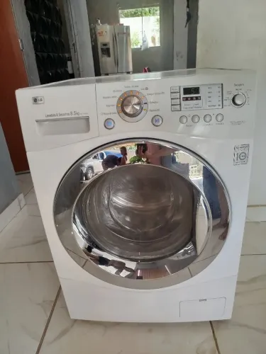 Lava e seca LG 8, 5kg , eficiente e com garantia