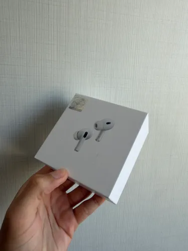 AirPods Pro premium