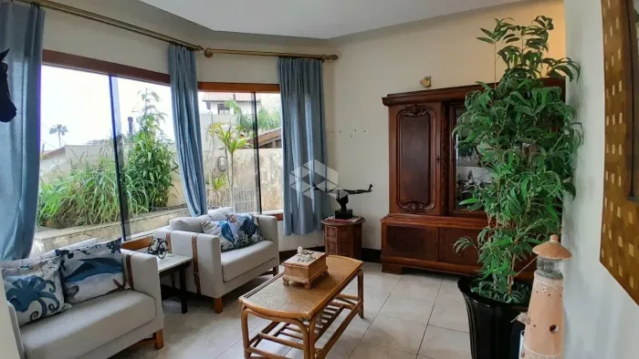 Casa Frente Mar com Piscina e 4 dormitórios em Santo Antônio de Lisboa
