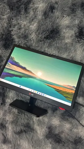 2 Telas de Computador