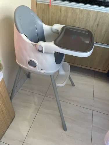 Cadeira de alimentação bebê 