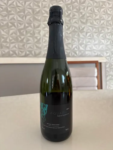 ? vinho Espumante Aquarius Brut Signus Collection 750ml