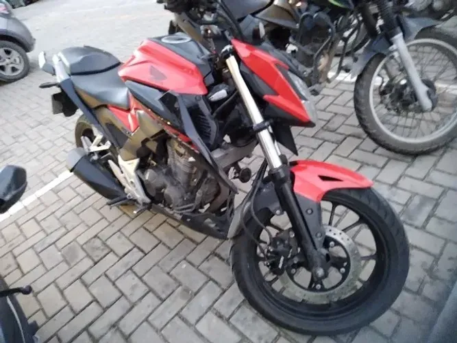 Honda cb Twister 300