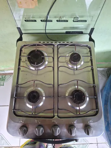 Vende-se fogão pouco usado
