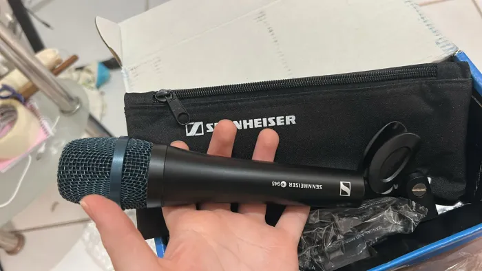 Microfone Sennheiser E945 Dinâmico