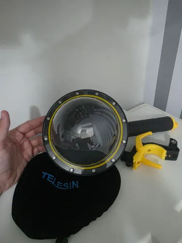 Dome com gatilho para gopro hero 8 black, na caixa, usado somente 1 vez.