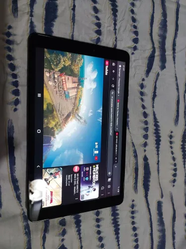 Vendo tablet samsung A8