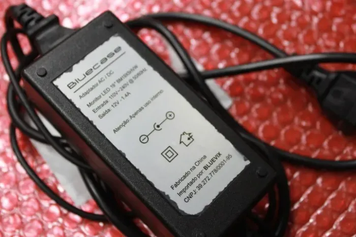 Carregador monitor Bluecase de 19 polegadas