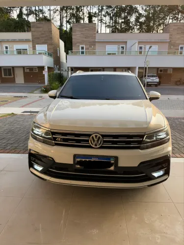Volkswagen Tiguan Allspac R-line 350 TSI 2.0 4X4 2018