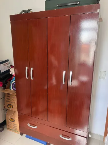 Jogo de Quarto Casal/Solteiro: Guarda-Roupa 4 Portas + Cômoda Sapateira Mogno