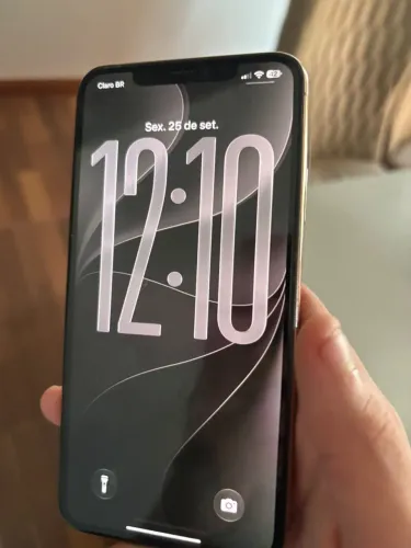 Vendo iphone 11 pro max perfeito estado tudo original bateria 73%