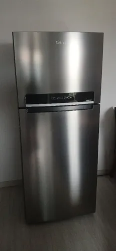 Vendo! Geladeira nova midea