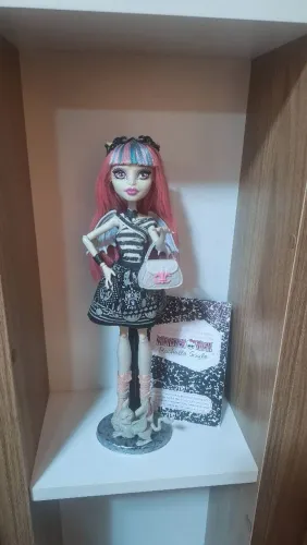 Rochelle Goyle monster high boneca