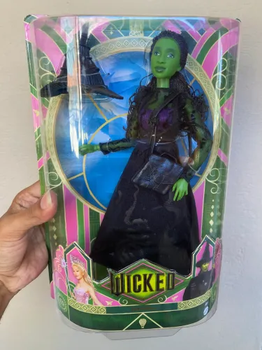 Boneca Barbie Elphaba Wicked