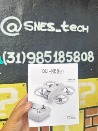 Drone brinquedo com 2 Baterias