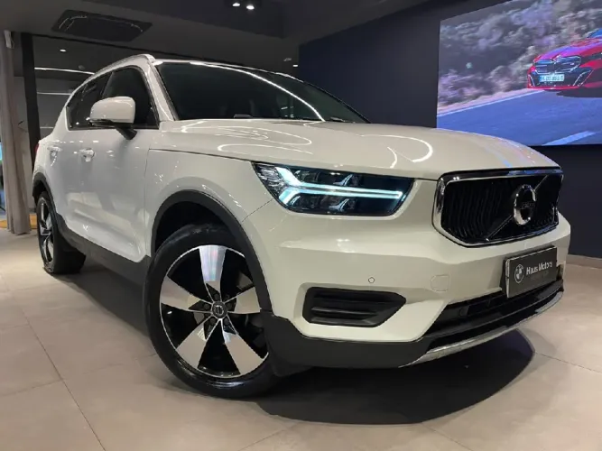 Volvo XC40 T-5 Momentum 2.0 252cv AWD 2020